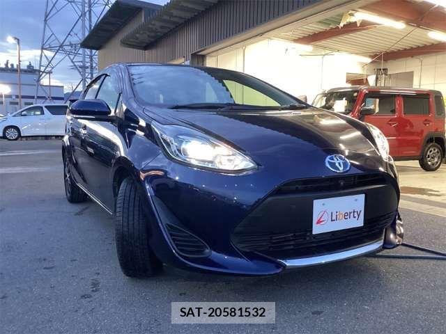 Toyota AQUA 2020-08 6901966-10