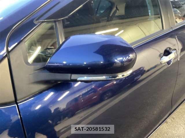 Toyota AQUA 2020-08 6901966-16