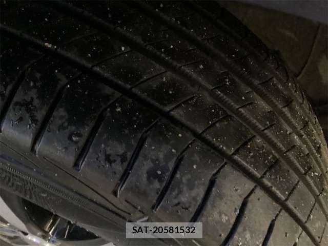Toyota AQUA 2020-08 6901966-18