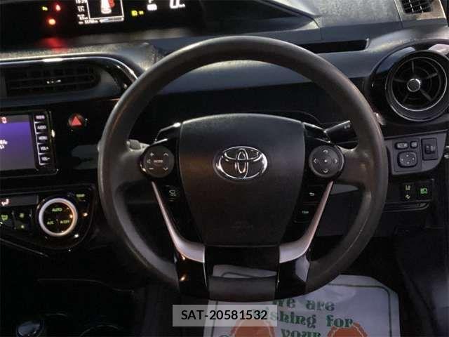 Toyota AQUA 2020-08 6901966-8