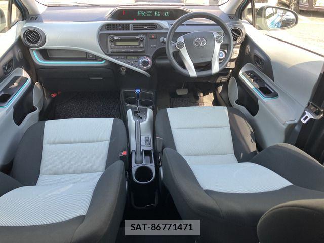 Toyota AQUA 2012-07 6902040-5