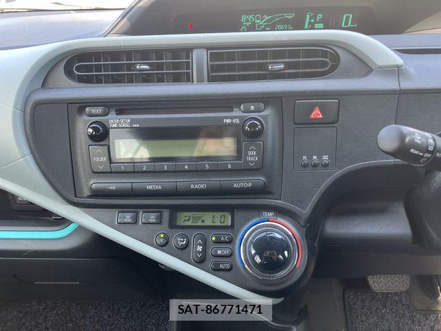 Toyota AQUA 2012-07 6902040-7