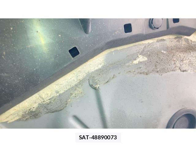 Toyota AQUA 2013-08 6902041-21