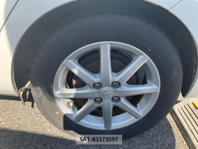 Toyota AQUA 2012-02 6902079-11