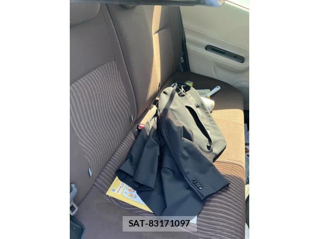 Toyota AQUA 2012-02 6902079-14