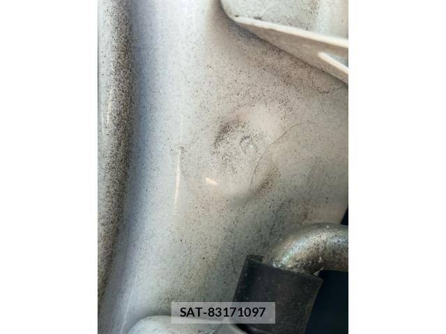 Toyota AQUA 2012-02 6902079-24