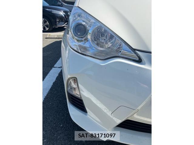 Toyota AQUA 2012-02 6902079-5