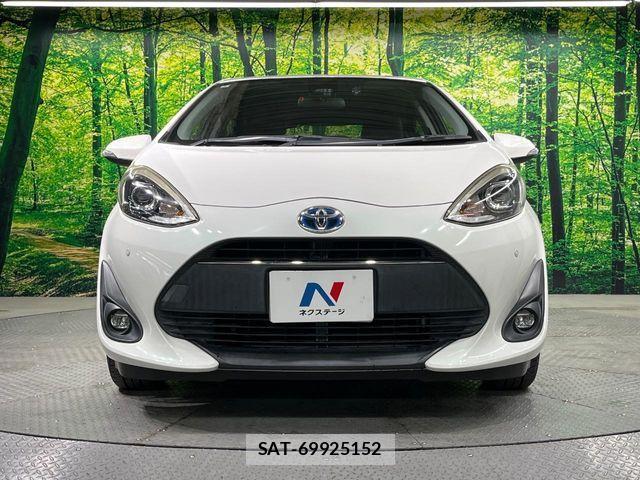 Toyota AQUA 2018-03 6901977-13