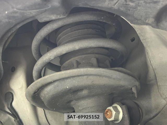 Toyota AQUA 2018-03 6901977-19