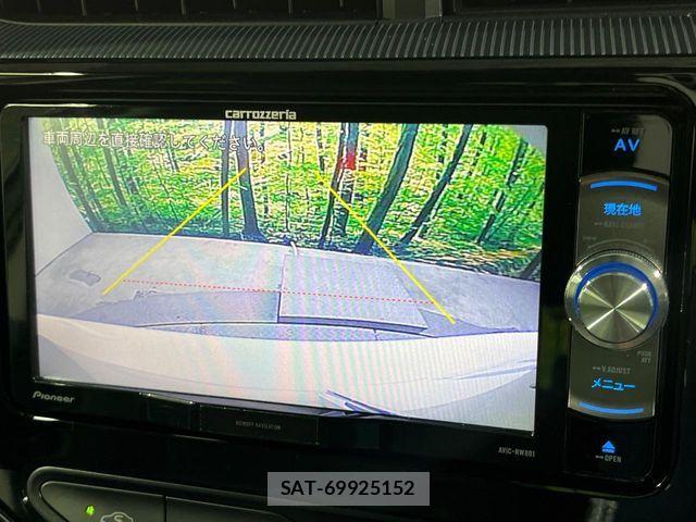 Toyota AQUA 2018-03 6901977-3