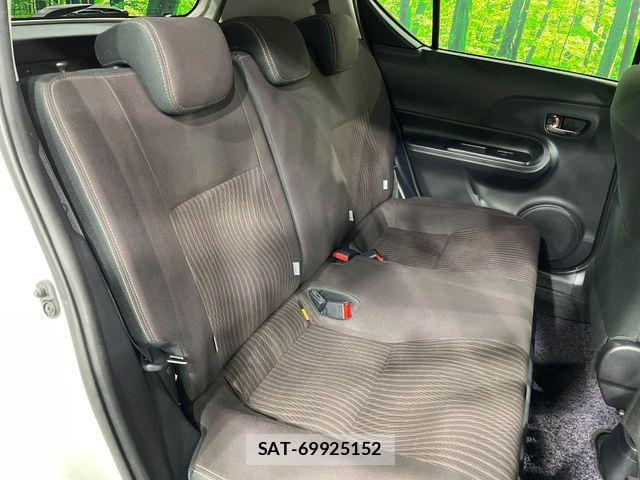 Toyota AQUA 2018-03 6901977-8