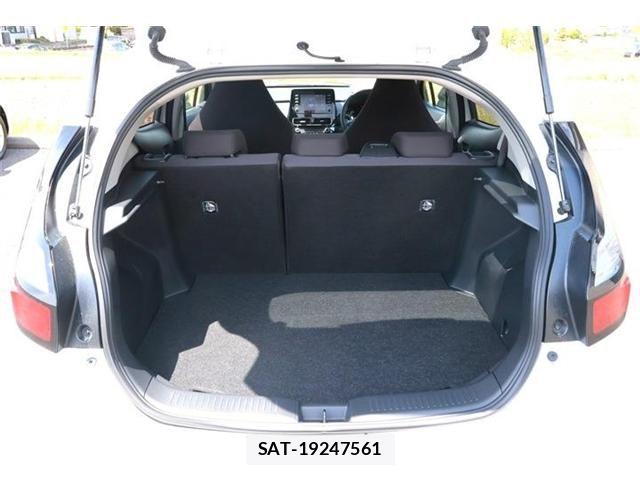 Toyota AQUA 2024-07 6901938-11