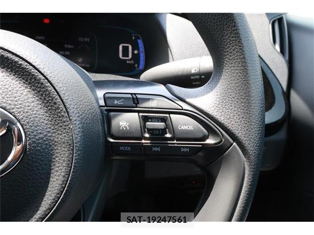Toyota AQUA 2024-07 6901938-4