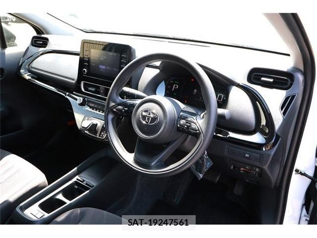 Toyota AQUA 2024-07 6901938-8