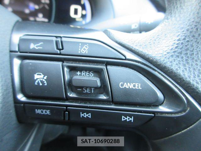 Toyota AQUA 2023-08 6901948-6
