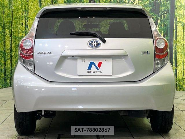 Toyota AQUA 2013-12 6901994-14