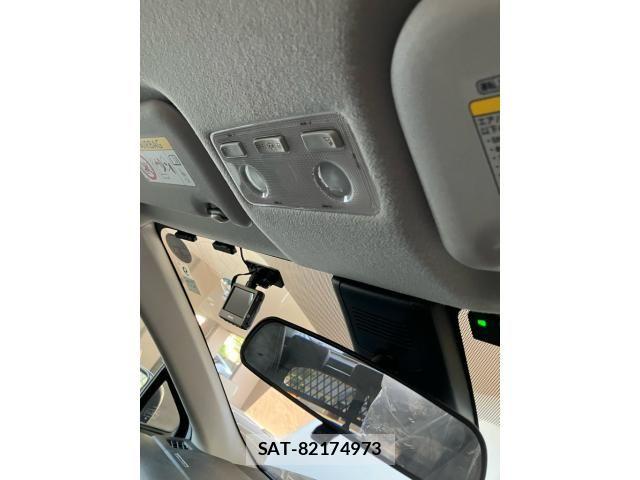 Toyota AQUA 2017-09 6902016-22