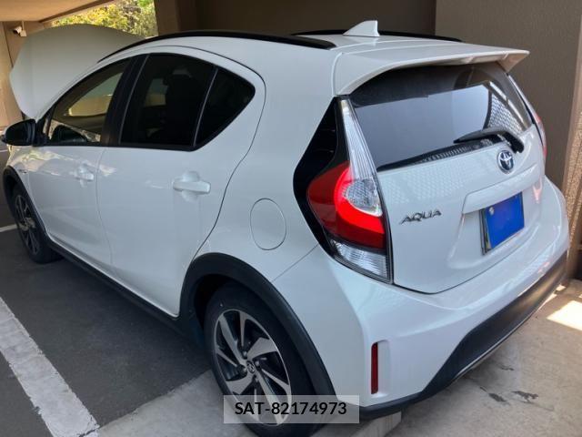 Toyota AQUA 2017-09 6902016-3