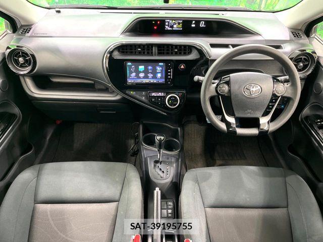 Toyota AQUA 2018-05 6901979-1