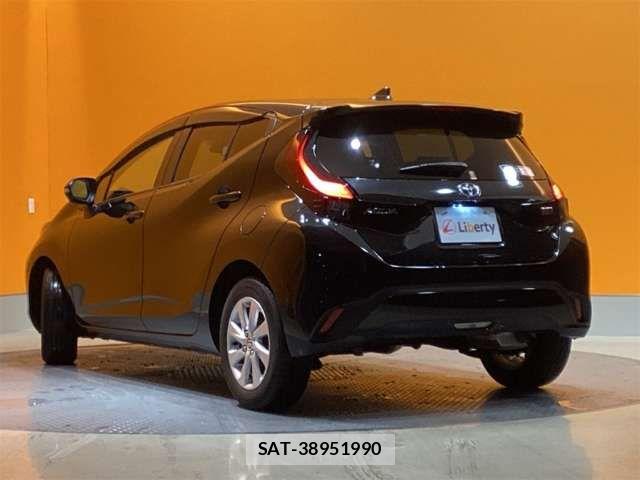 Toyota AQUA 2023-02 6901941-10
