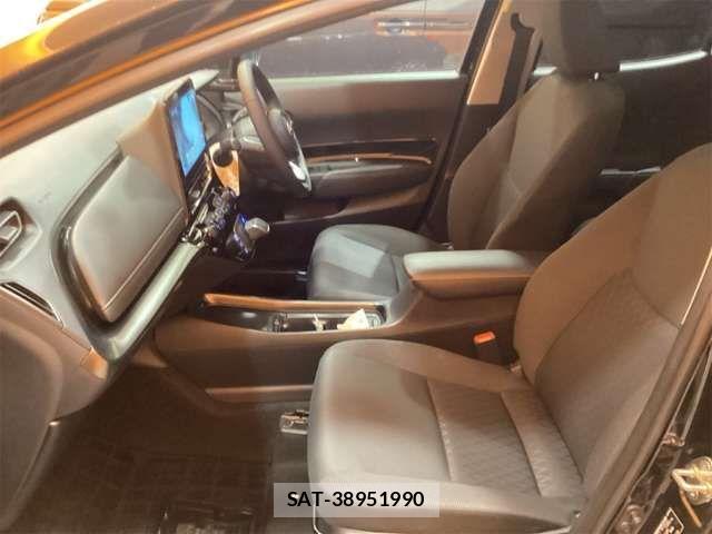 Toyota AQUA 2023-02 6901941-14