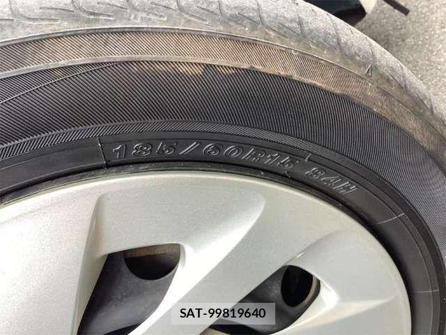 Toyota AQUA 2018-05 6901978-11
