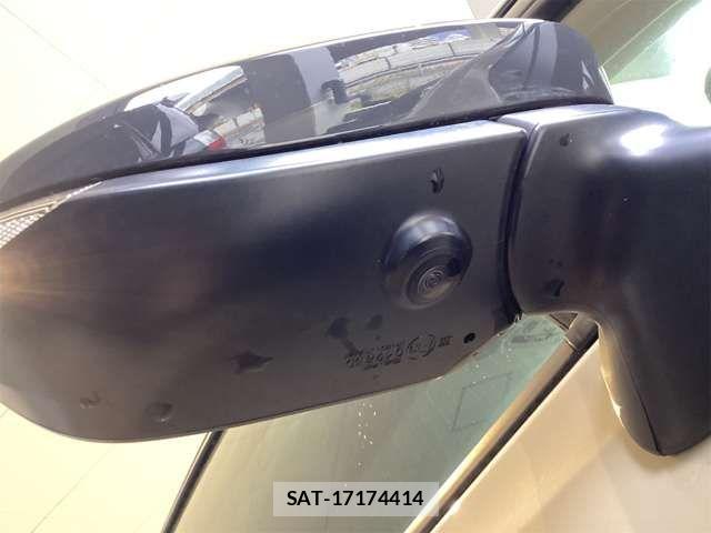 Toyota AQUA 2025-11 6901934-18