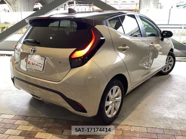 Toyota AQUA 2025-11 6901934-7
