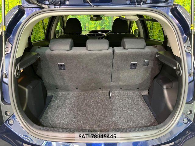 Toyota AQUA 2018-08 6901960-9