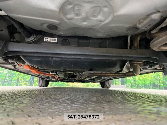Toyota AQUA 2017-08 6901989-18