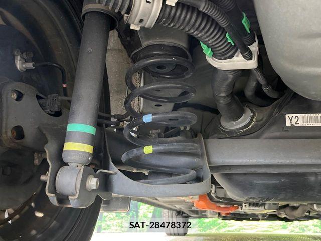 Toyota AQUA 2017-08 6901989-19