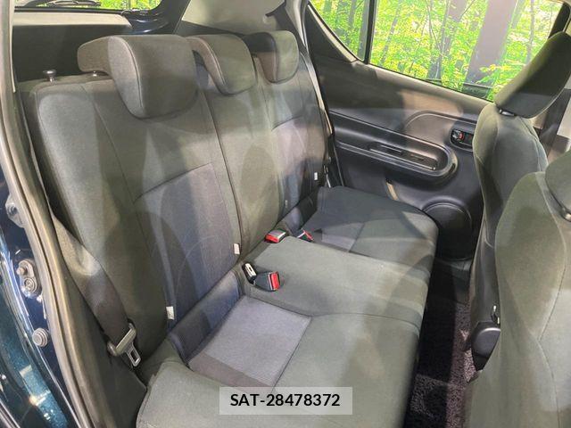 Toyota AQUA 2017-08 6901989-8