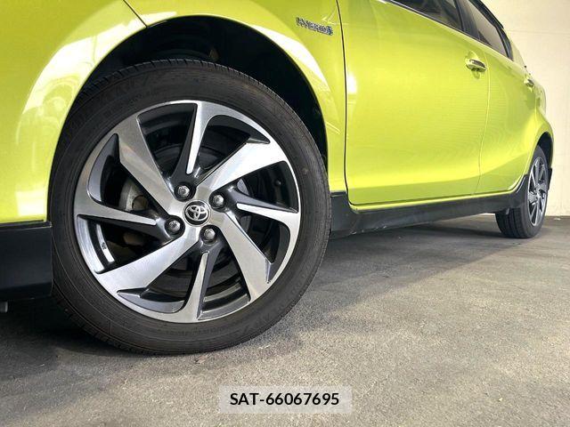 Toyota AQUA 2015-12 6902000-13