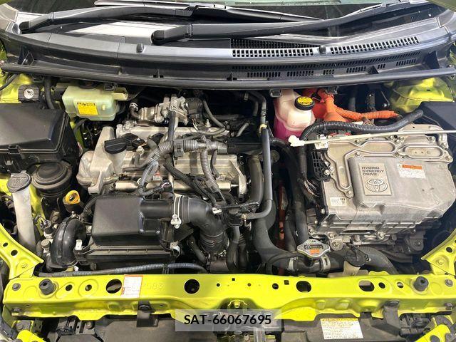 Toyota AQUA 2015-12 6902000-18