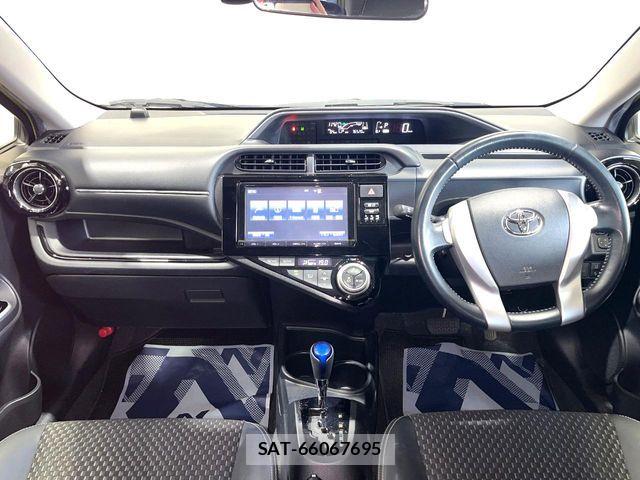 Toyota AQUA 2015-12 6902000-1