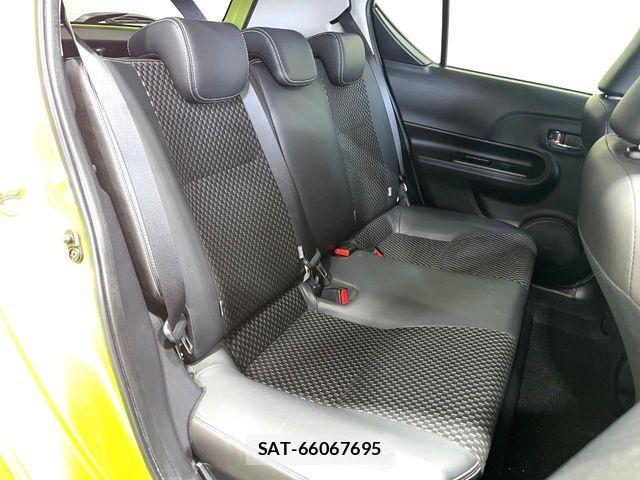 Toyota AQUA 2015-12 6902000-8