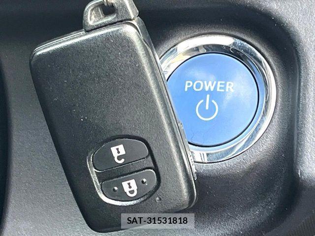 Toyota AQUA 2015-06 6902015-3