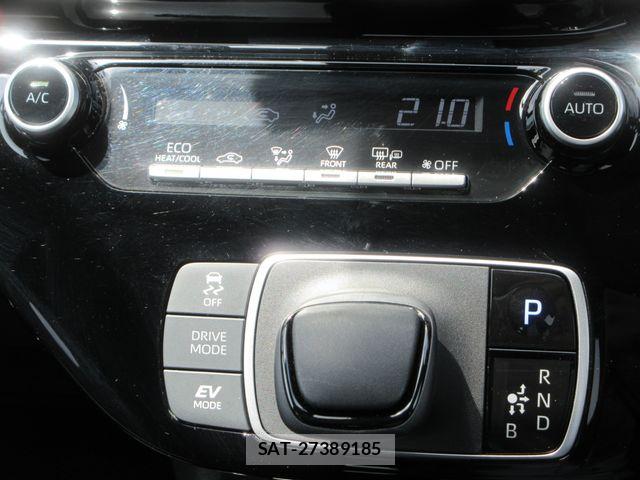 Toyota AQUA 2023-09 6901947-9