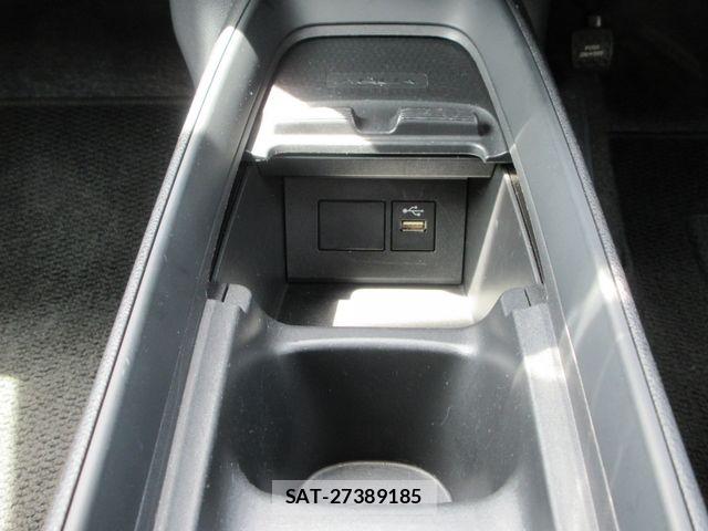 Toyota AQUA 2023-09 6901947-10