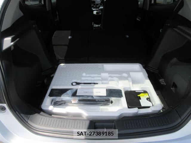 Toyota AQUA 2023-09 6901947-17