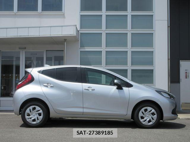 Toyota AQUA 2023-09 6901947-22
