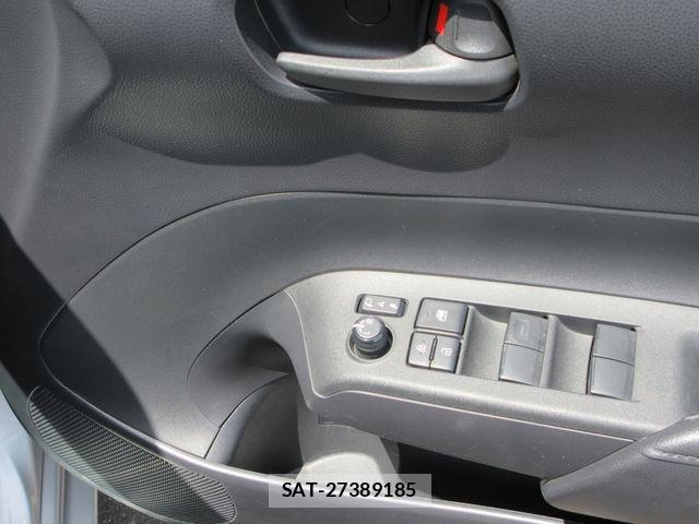 Toyota AQUA 2023-09 6901947-24