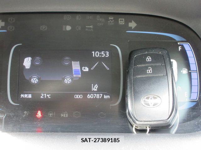 Toyota AQUA 2023-09 6901947-25