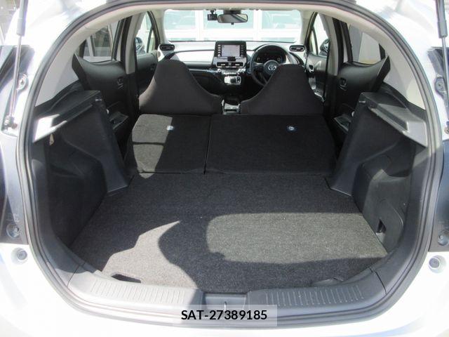 Toyota AQUA 2023-09 6901947-29