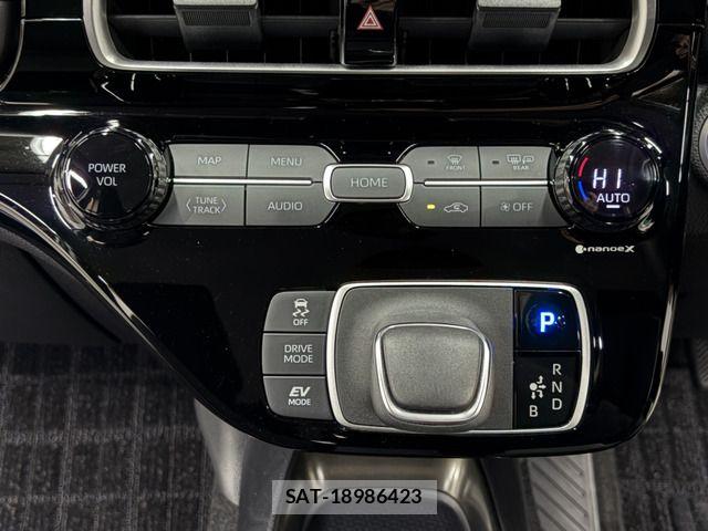 Toyota AQUA 2023-09 6901937-7