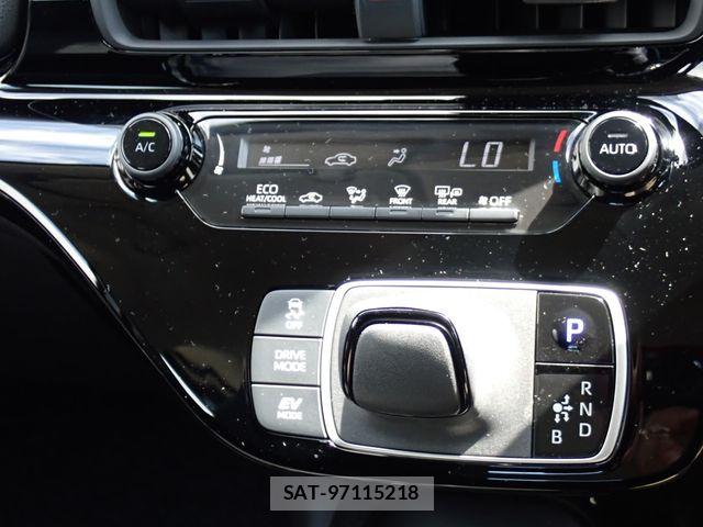Toyota AQUA 2022-12 6901954-11