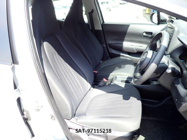 Toyota AQUA 2022-12 6901954-16