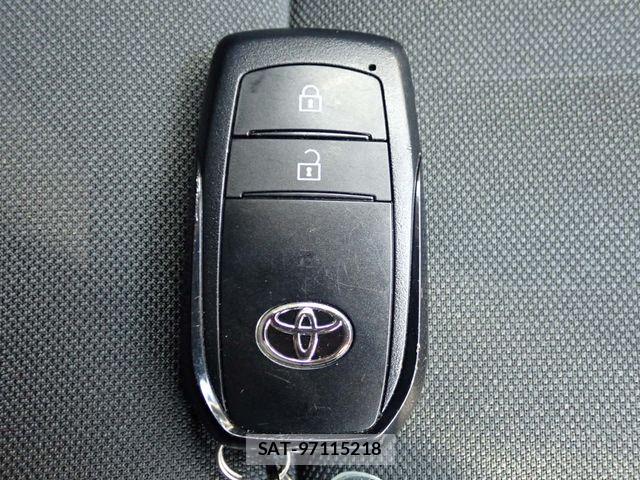 Toyota AQUA 2022-12 6901954-20