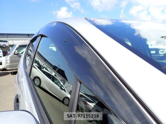 Toyota AQUA 2022-12 6901954-24