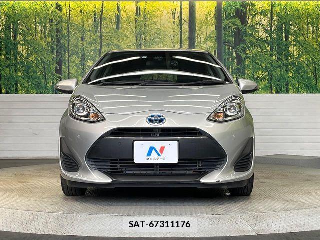 Toyota AQUA 2019-06 6901982-13